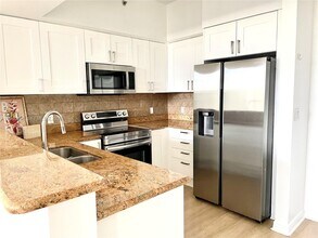 Building Photo - 1745 E Hallandale Beach Blvd