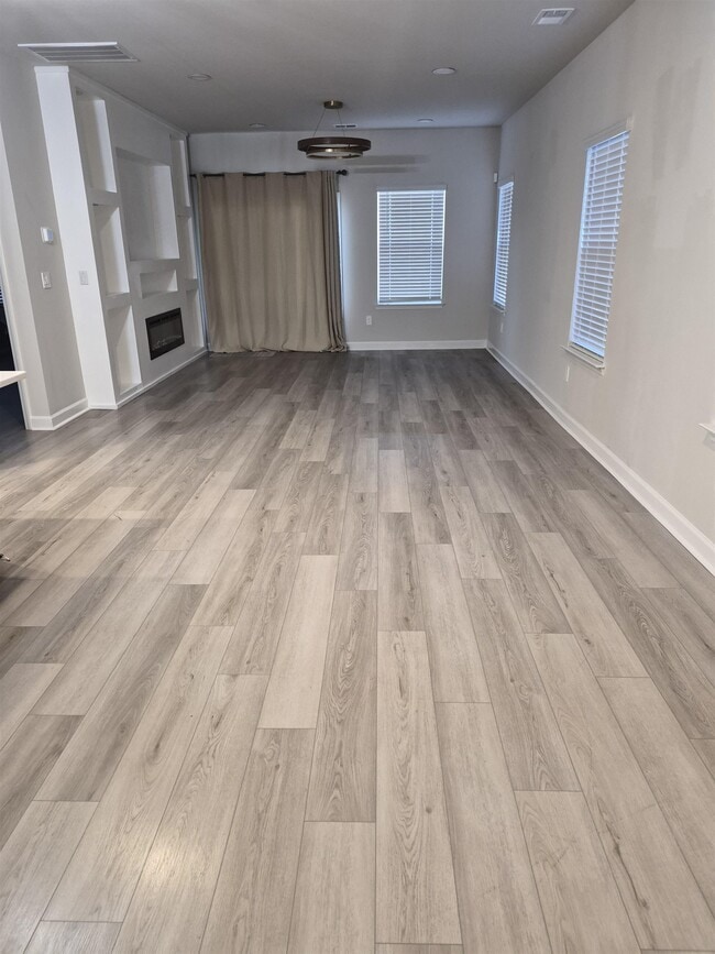 Foto del edificio - 4320 Falls Oaks St