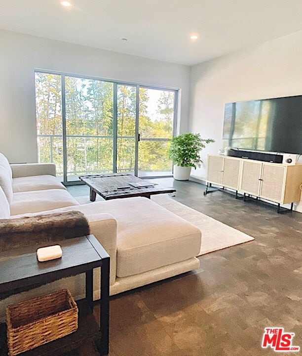 Building Photo - 4140 Glencoe Ave