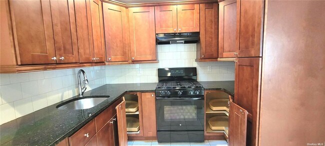 Kitchen 2 - 56 Marlboro Rd