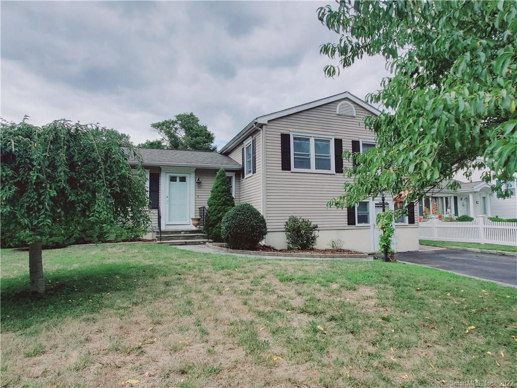 Primary Photo - 9 Bonan Dr