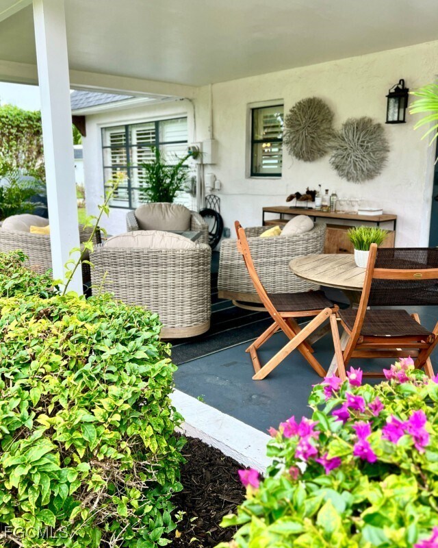 Building Photo - 12 Knights Bridge Rd