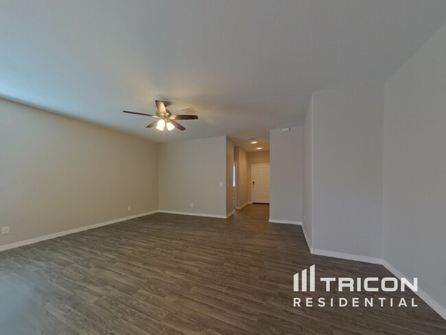 Foto del edificio - 38169 W Vera Cruz Dr