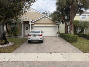 Building Photo - 159 Berenger Walk