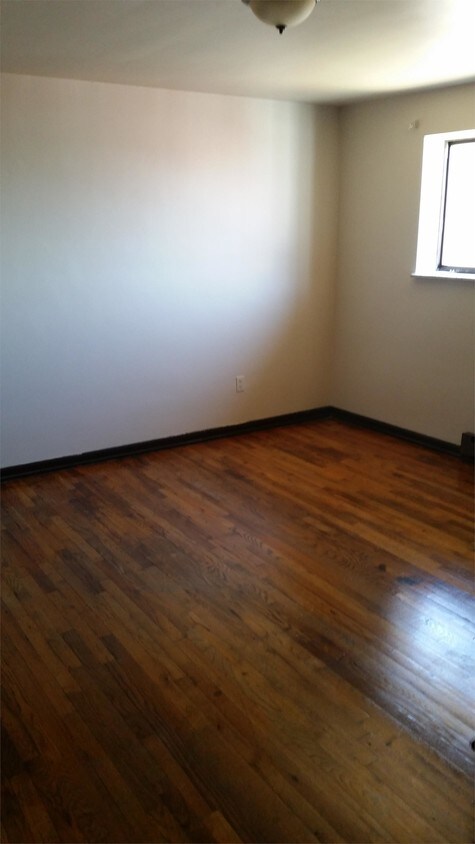 Foto del edificio - 2117 Clayton Ave