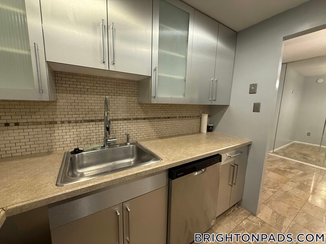 Foto principal - 50 Broadlawn Park