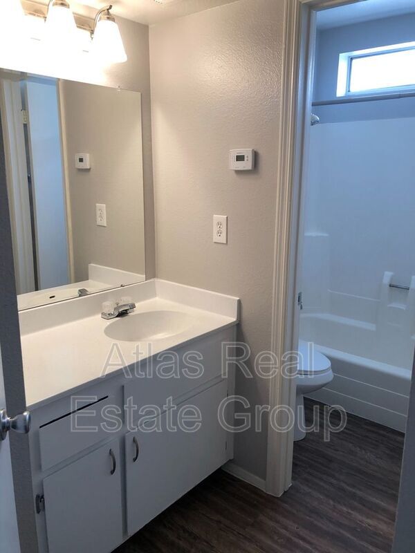 Building Photo - 645 W Rio Salado Pkwy