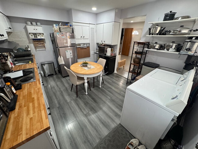 Photo - 249 St Margaret Dr House