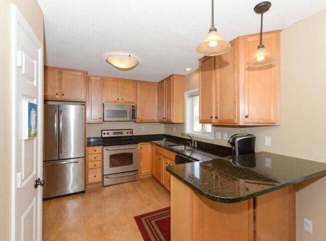 Foto del edificio - 6475 Regency Ln