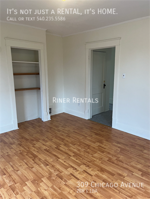 Building Photo - 309 Chicago Ave