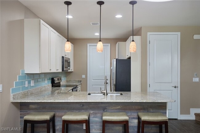 Building Photo - 15820 Portofino Springs Blvd