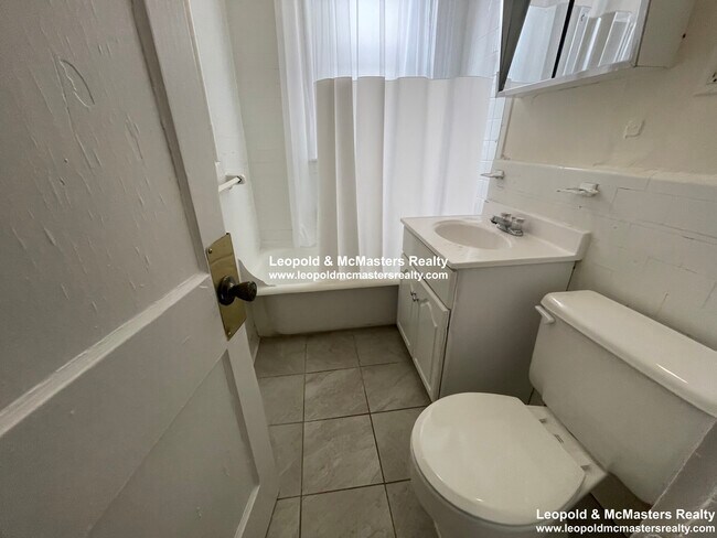 Foto del edificio - 130 Washington St