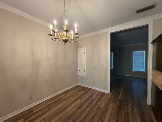 Foto del edificio - 3815 Creswell Ave