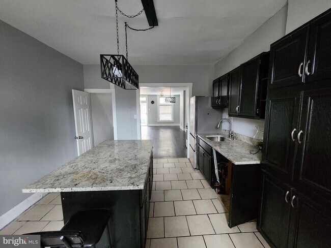 Foto del edificio - 1675 Cliftview Ave