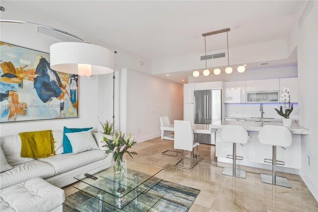 Foto del edificio - 950 Brickell Bay Dr