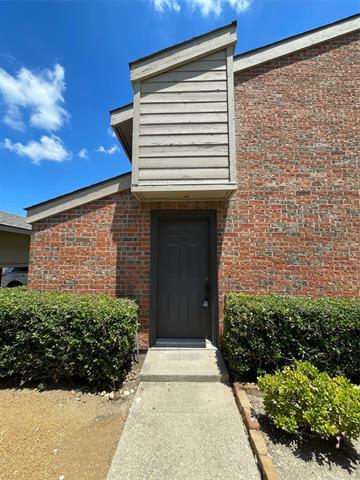 Foto principal - 9600 Royal Ln