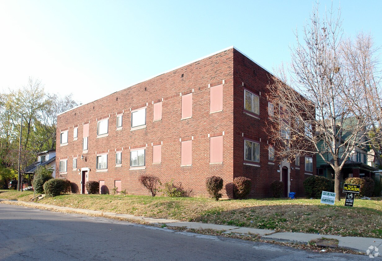 Primary Photo - 3606 N Illinois St