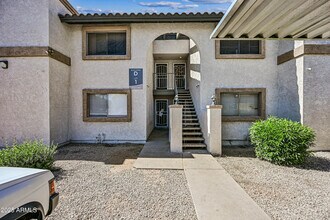 Building Photo - 10802 N 16th Ave