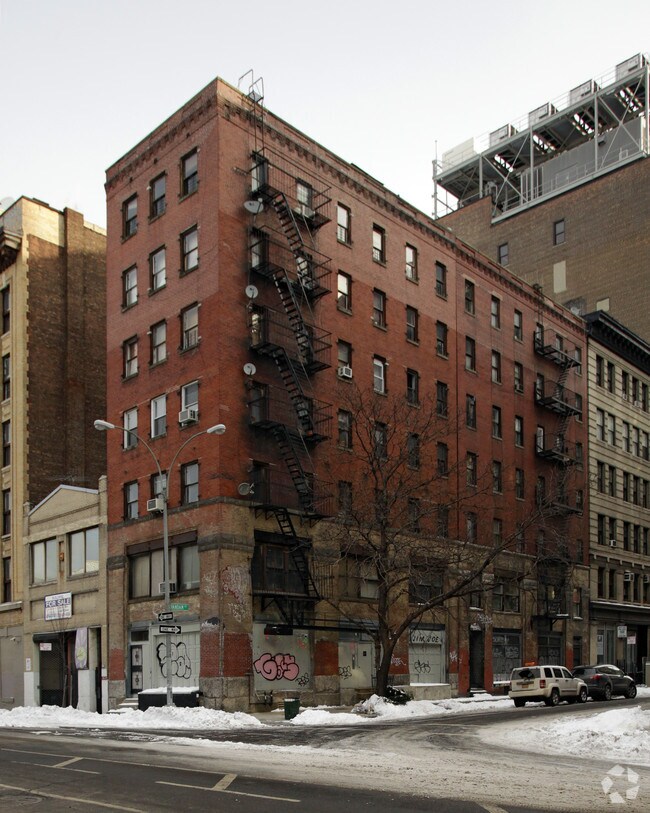 533 Greenwich St, New York, NY 10013 Apartments New York, NY