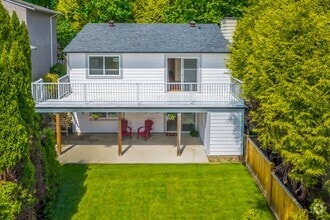 Building Photo - 723 Appleyard Ct