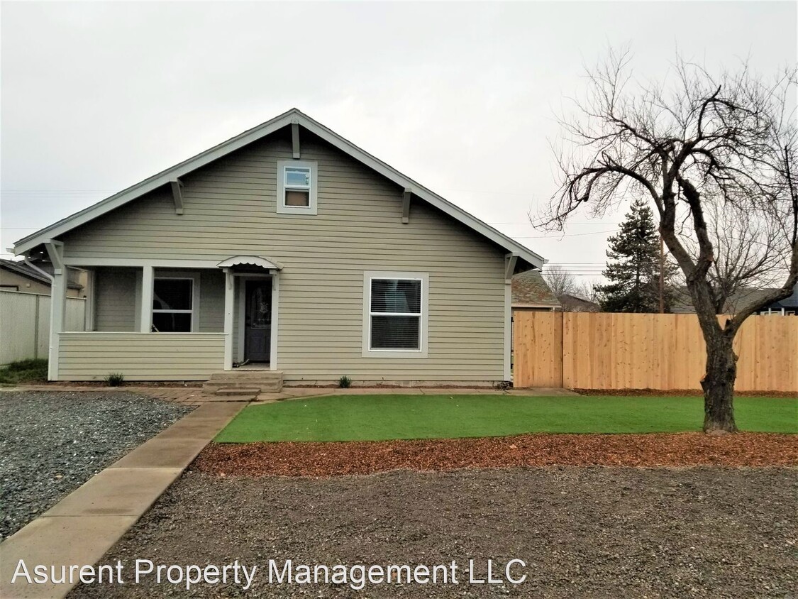 Primary Photo - 3 br, 1 bath House - 545 Oak St