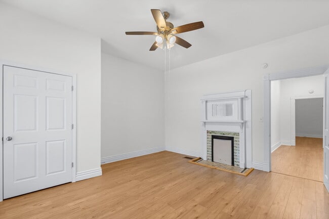 Building Photo - 449 E Brandeis Ave