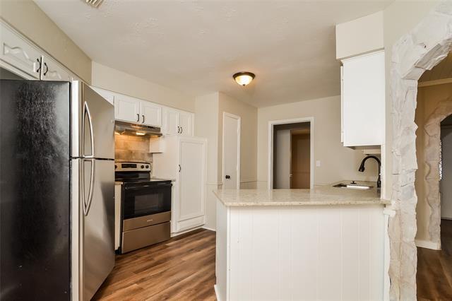 Building Photo - 701 Willow Brook Dr