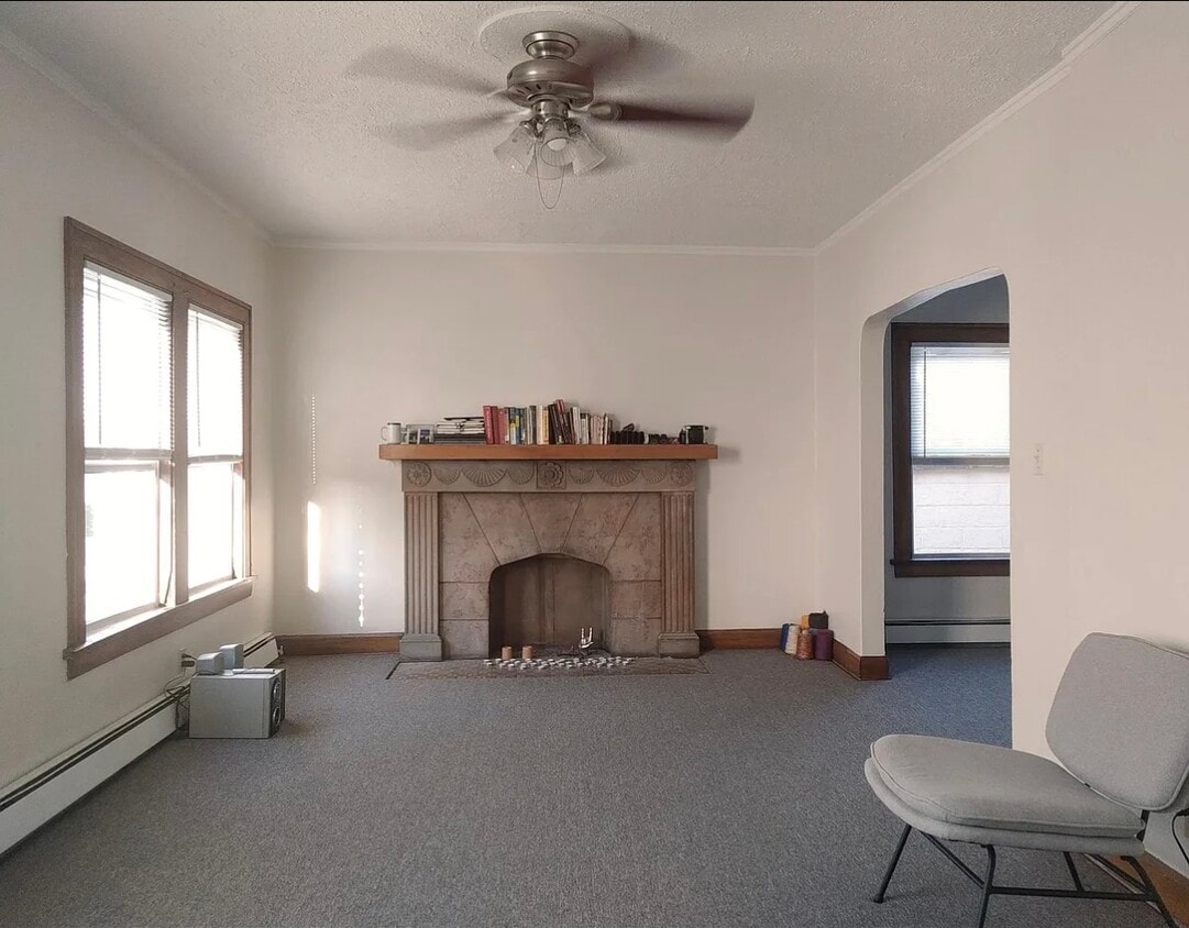 Primary Photo - 15301 Waterloo Rd