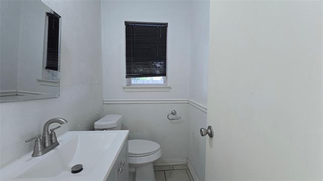 Foto del edificio - 620 Royal Crest Dr