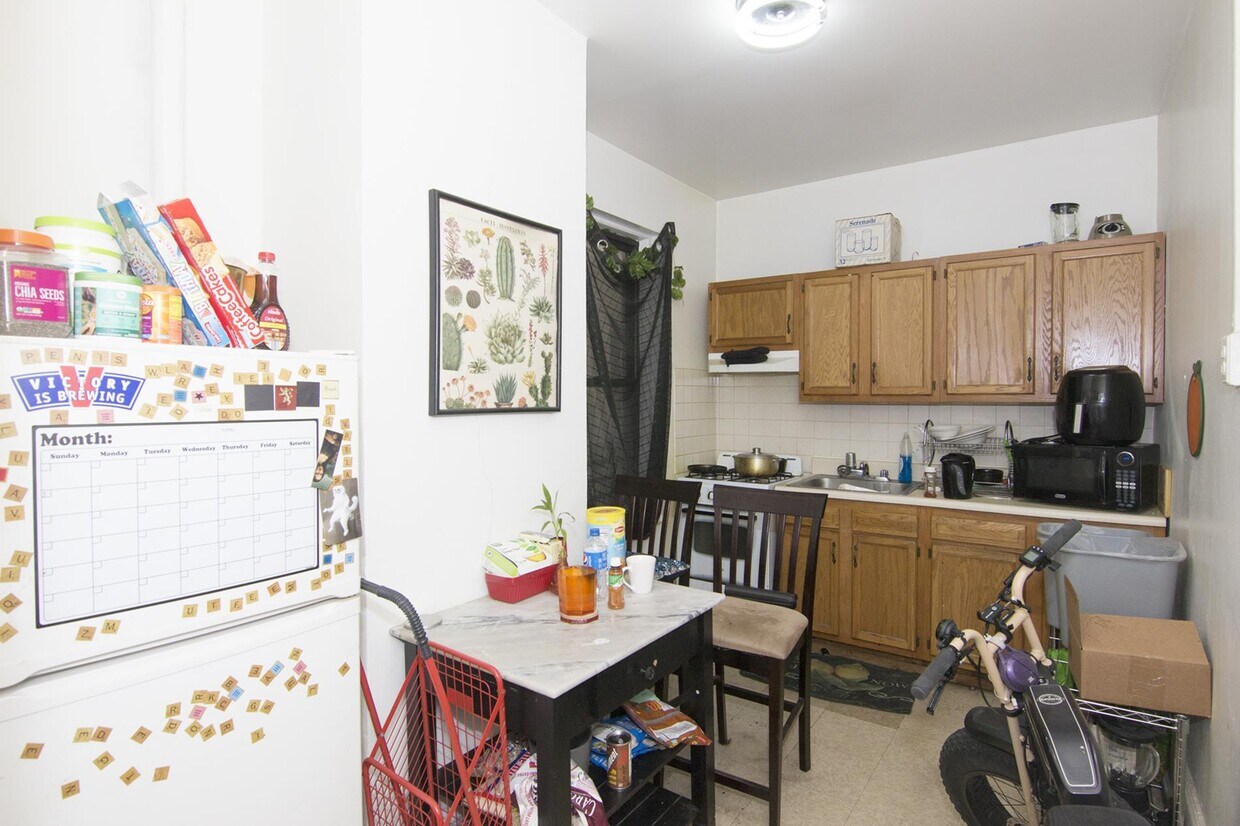 303939 34th St Queens, NY 11103 Alquileres en Queens, NY