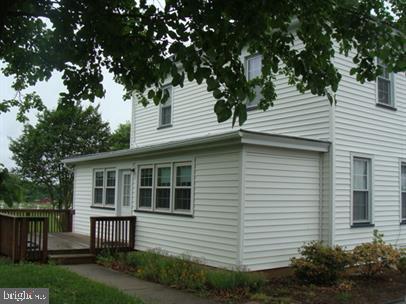Foto del edificio - 23266 Village Rd