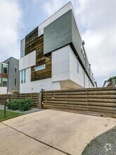 Building Photo - 5711 Bryan Pkwy