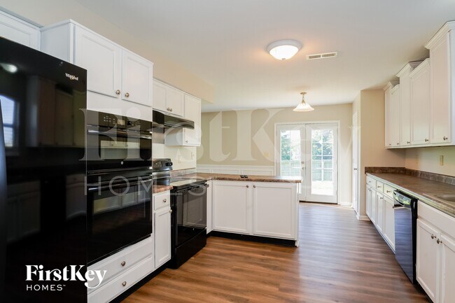 Foto del edificio - 2217 Hampton Dr