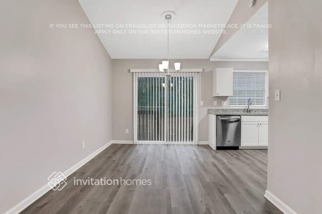 Building Photo - 417 Maid Marion Ln