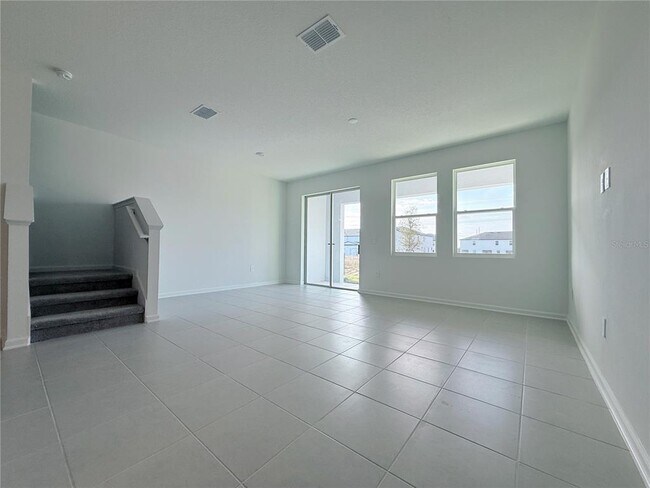 Building Photo - 388 Sol Vis Dr