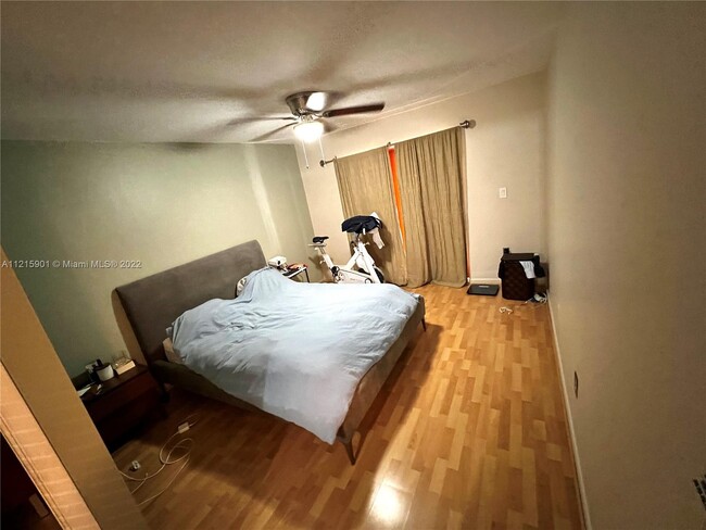 Foto del edificio - 3001 SW 1st Ave