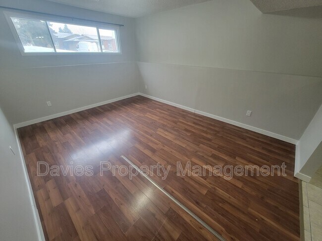 Building Photo - 4227-4232 32 Ave NW