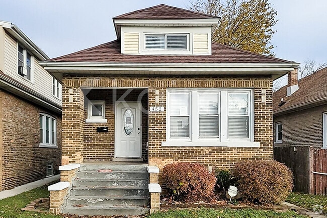 Building Photo - 452 E 88th Pl