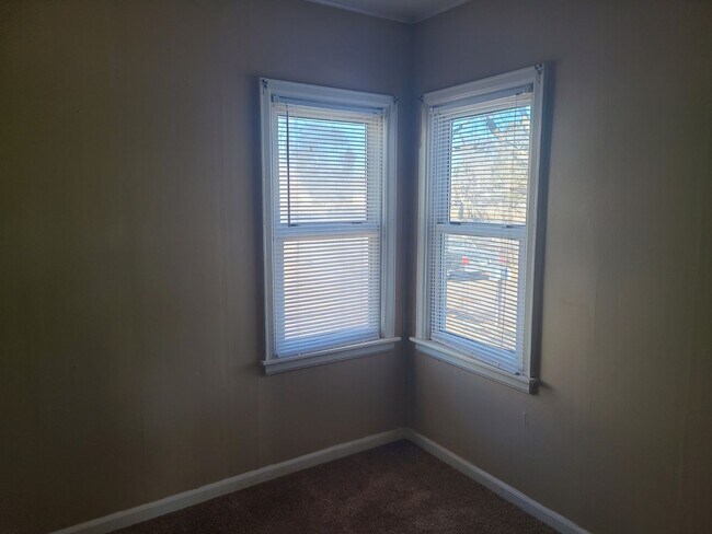 Foto del edificio - COMING SOON!