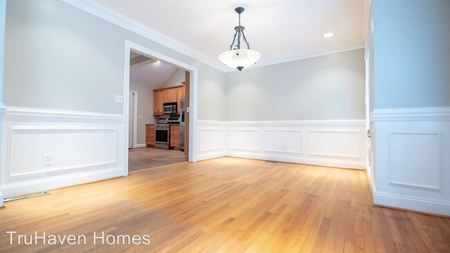 Building Photo - 2 br, 2 bath House - 1001 Lindridge Way NE