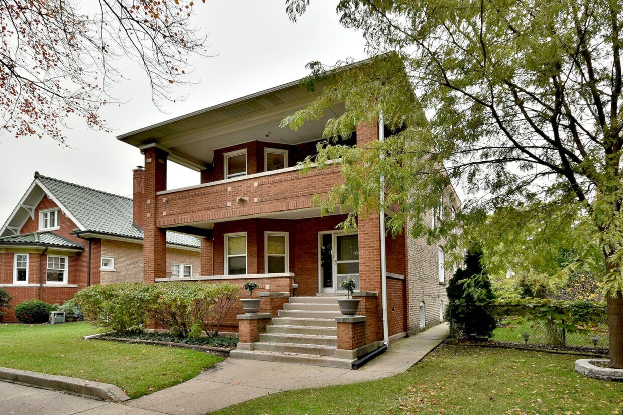 Primary Photo - 541 Marengo Ave