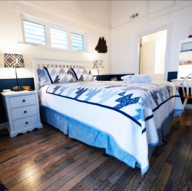 Foto del edificio - 5520 Lakeview Dr