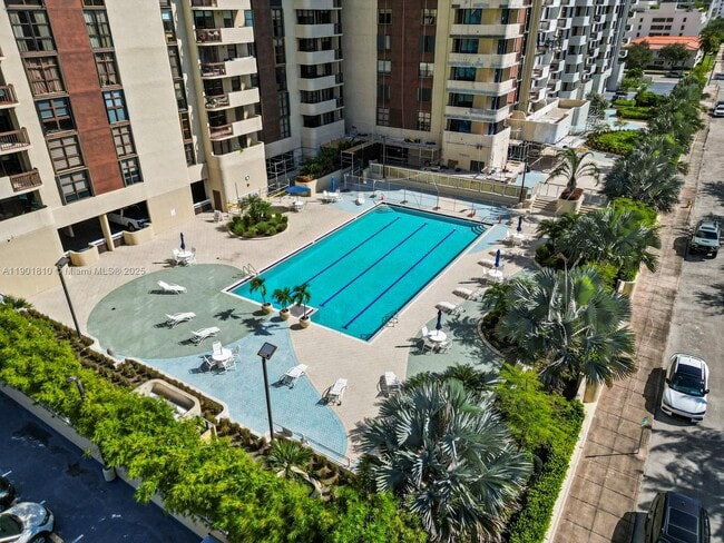 Building Photo - 600 Biltmore Way