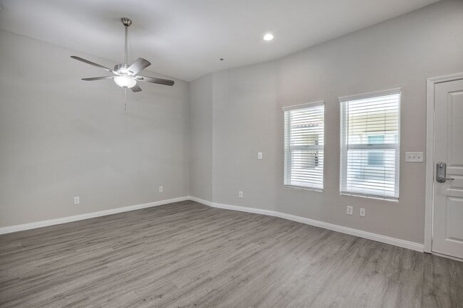 Interior Photo - Harborview Apartments
