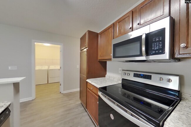 Foto del edificio - 80 Springway Dr