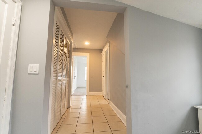 Foto del edificio - 218 N Midland Ave