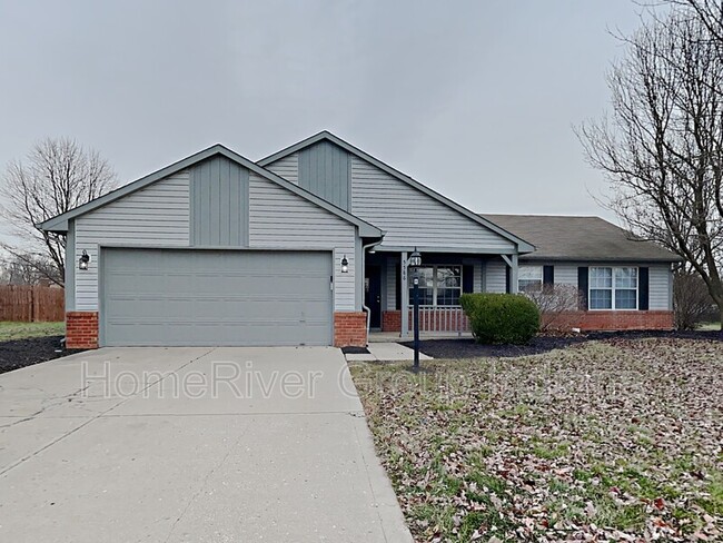 Foto del edificio - 5586 Pine Knoll Blvd