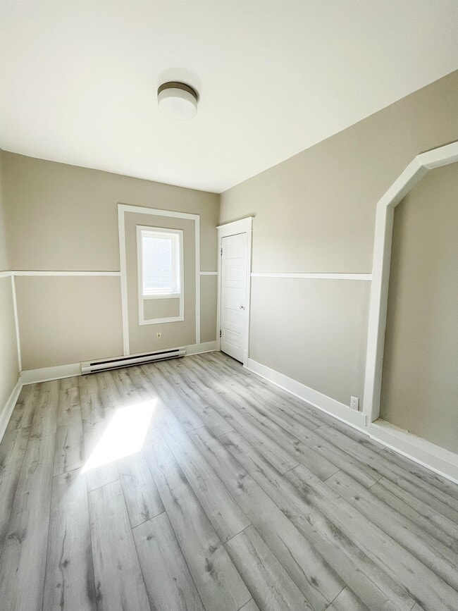 Building Photo - 283 Wentworth St