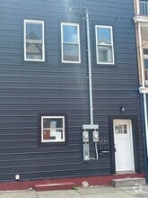 Building Photo - 1539 Lowrie St