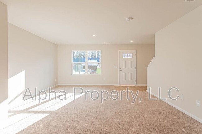 Foto del edificio - 167 Ralston Rd